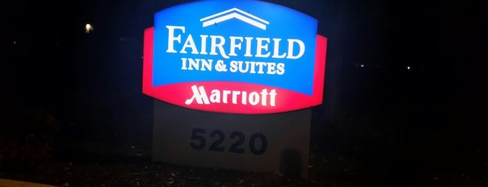 Fairfield Inn & Suites Frederick is one of Tempat yang Disukai Neal.