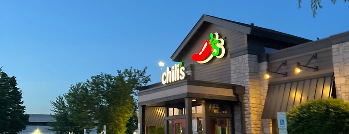 Chili's Grill & Bar is one of Eats.