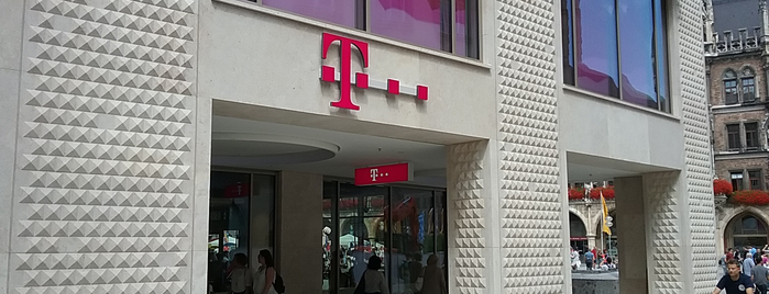Telekom Shop is one of Nacht der Musik.