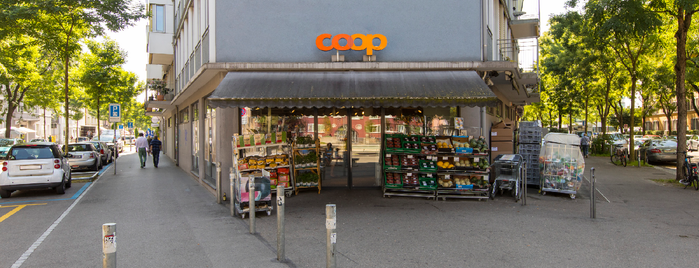 Coop is one of Einkaufen CH.