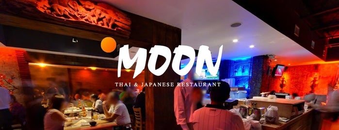 Moon Thai & Japanese is one of สถานที่ที่ Roger ถูกใจ.