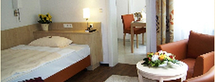 Hotel Ritter is one of Lieux qui ont plu à Nurdan.