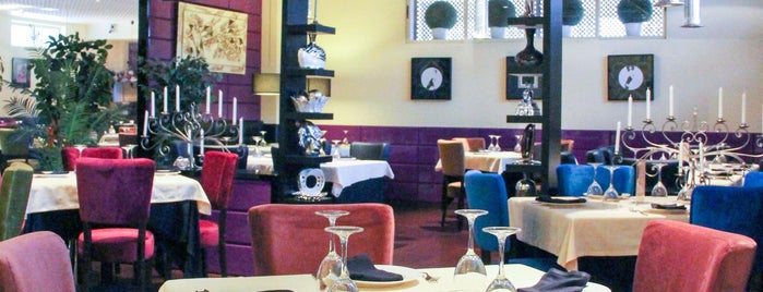 Restaurante Robertinos is one of Imprescindibles de Collado Villalba.