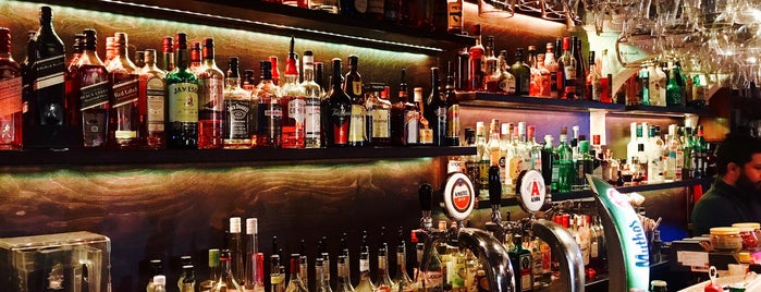 Lindian Apollo Bar is one of Rodos.