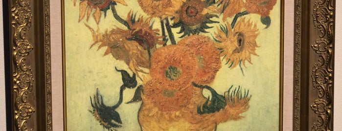 Sompo Museum of Art is one of Sunflowers.