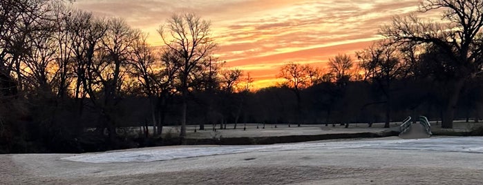 Tenison Highlands Golf Course is one of Dallas Parks.