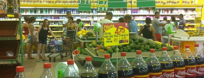 Carvalho Supermercado is one of estive aqui.