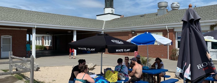 Smith Point Beach Hut is one of Restaurants.