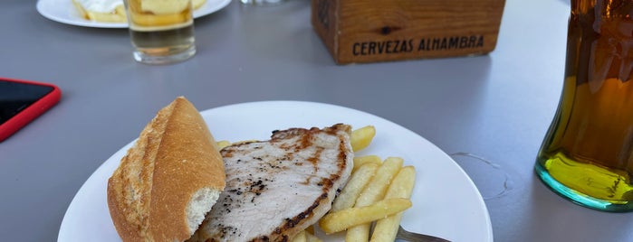 El Arenal is one of Must-visit Food in Granada.