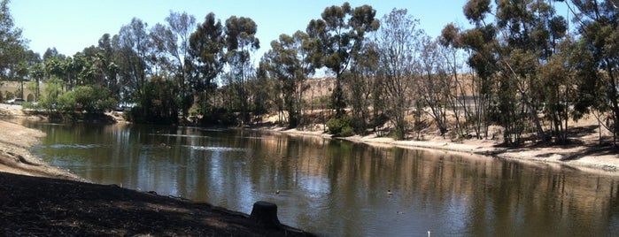 Scripps Ranch Library Duck Pond is one of Orte, die ᗩᗰY gefallen.