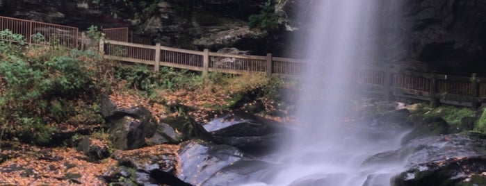 Dry Falls is one of Photo Spots.