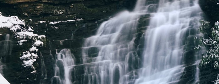 Margarette  Falls is one of Waterfalls.