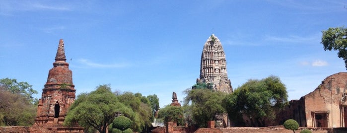 Ayutthaya Historical Park is one of thailand sightseeing.