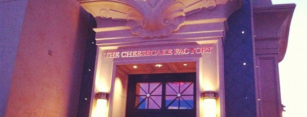 Best Outdoor Dining In Northwest Suburbs The Cheesecake Factory Is One Of Best Outdoor Dining In Northwest Suburbs