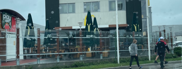 McDonald's is one of Študentska prehrana Ljubljana.
