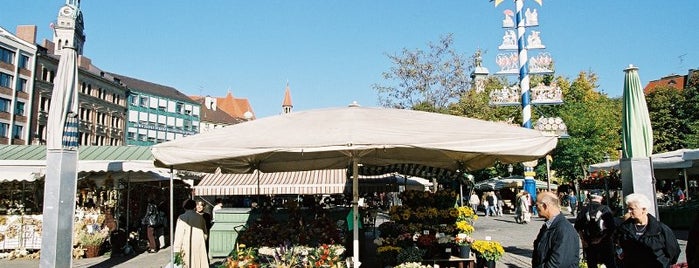 Viktualienmarkt is one of Münchner Originale.