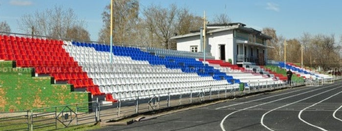 Стадион «Автомобилист» is one of Стадионы команд III дивизиона.