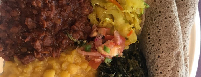 Eleni’s Kitchen Ethiopian Food is one of Lugares guardados de Matt.
