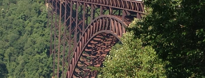 New River Gorge Bridge is one of Tempat yang Disukai Winnie.