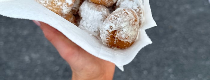 Meaney's Mini Donuts is one of Sarasota.
