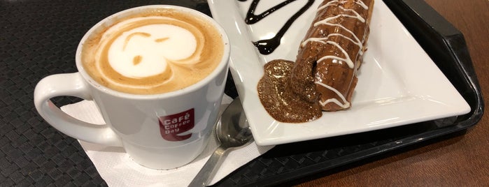 Café Coffee Day is one of Tempat yang Disukai Nataly.