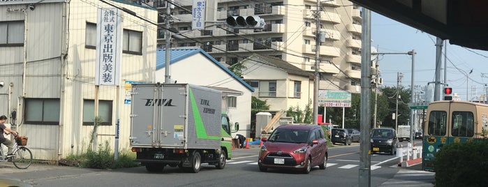 泉水3丁目交差点 is one of 道路(近所).