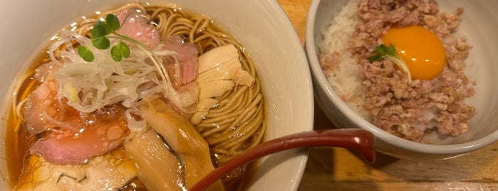 中華そば みやざき is one of 食べたいラーメン（神奈川）.