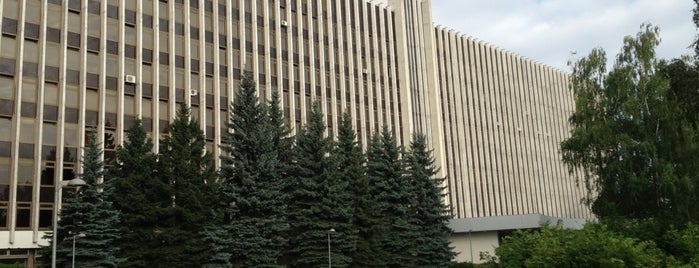 Объединенная больница с поликлиникой УДП РФ is one of Tempat yang Disimpan Lizzaveta.