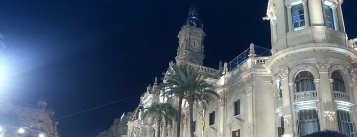 Plaça de l'Ajuntament is one of Hospes Palau de la Mar: de visita por Valencia.