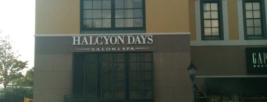 Halcyon Days Salon & Spa is one of Tempat yang Disukai Ashley.