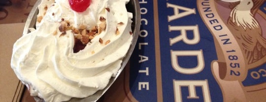 Boutique de crème glacée et de chocolat Ghirardelli is one of Dicas de Orlando..
