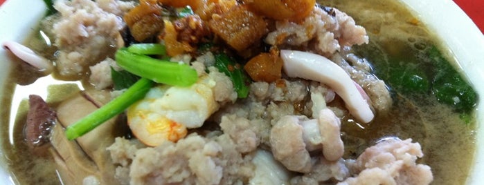Restoran Hong Cha is one of 猪肉/丸/饼粉 （Pork Meat/ Ball/ Cake Noodle).