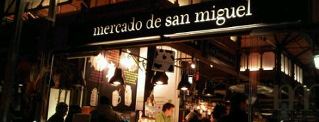 Mercado de San Miguel is one of Sitios para quedar.