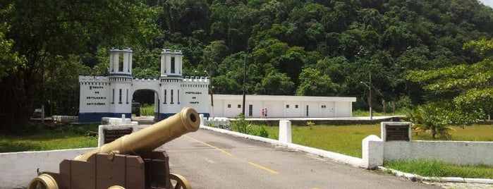 Forte Duque de Caxias de Itaipu (Forte de Itaipu) is one of Tempat yang Disukai Gilberto.