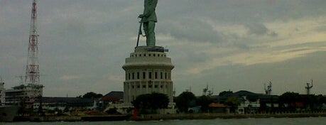 Monumen Jalesveva Jayamahe (MONJAYA) is one of Sparkling Surabaya.