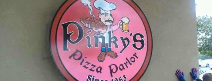 Pinky's Pizza is one of Tempat yang Disukai Kim.
