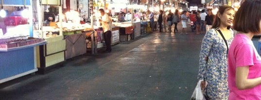 Thanommit Market is one of All-time favorites in Thailand.