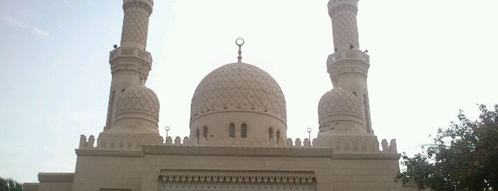 Jumeirah Mosque مسجد جميرا الكبير is one of UAE Mosques مساجد الإمارات.
