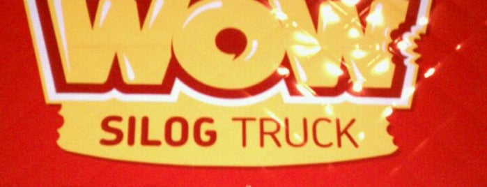 WOW Silog Truck is one of สถานที่ที่ Andrew ถูกใจ.
