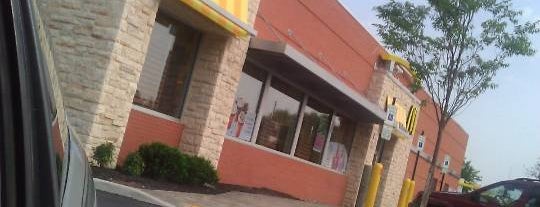 McDonald's is one of สถานที่ที่ Eric ถูกใจ.