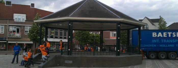Kiosk Bergeijk is one of Tempat yang Disukai Ruud.