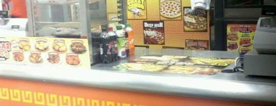 Little Caesars Pizza is one of Roc Pizza.