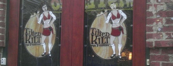 Tilted Kilt Pub & Eatery is one of Lugares guardados de Aubrey Ramon.