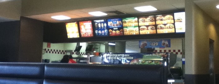 Burger King is one of สถานที่ที่ Carl ถูกใจ.