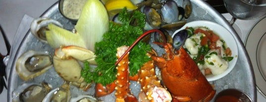 Joe Fortes Seafood & Chop House is one of Posti che sono piaciuti a W.
