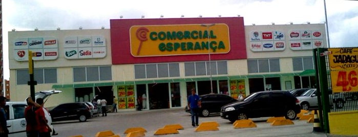 Supermercado Comercial Esperança is one of Compras.