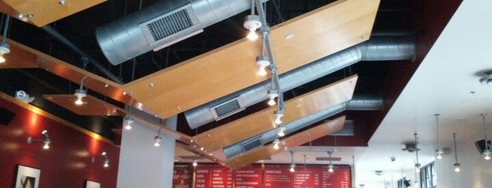 Chipotle Mexican Grill is one of สถานที่ที่ John ถูกใจ.