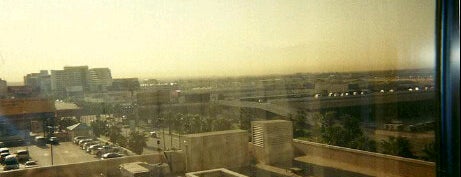 Flughafen Los Angeles International (LAX) is one of I  2 TRAVEL!! The PACIFIC COAST✈.