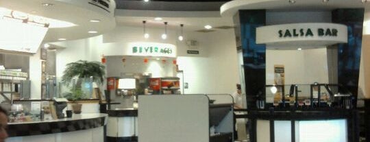 Baja Fresh Mexican Grill is one of Meganさんのお気に入りスポット.