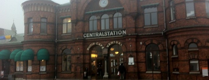 Borås Centralstation is one of Christianさんのお気に入りスポット.